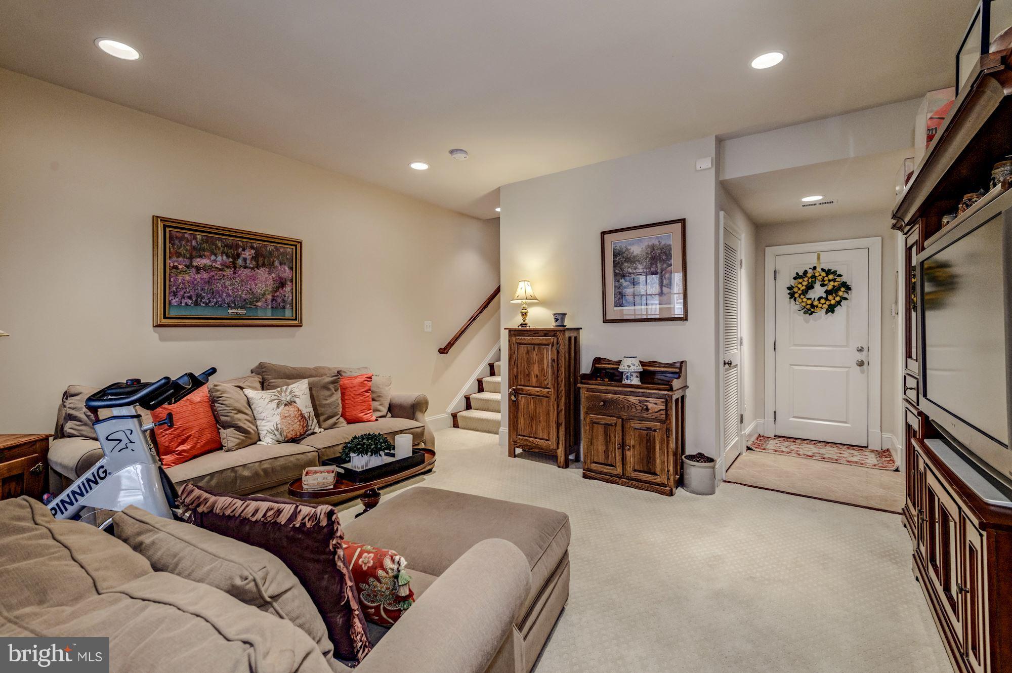 STOCKWELL MANOR - Residential