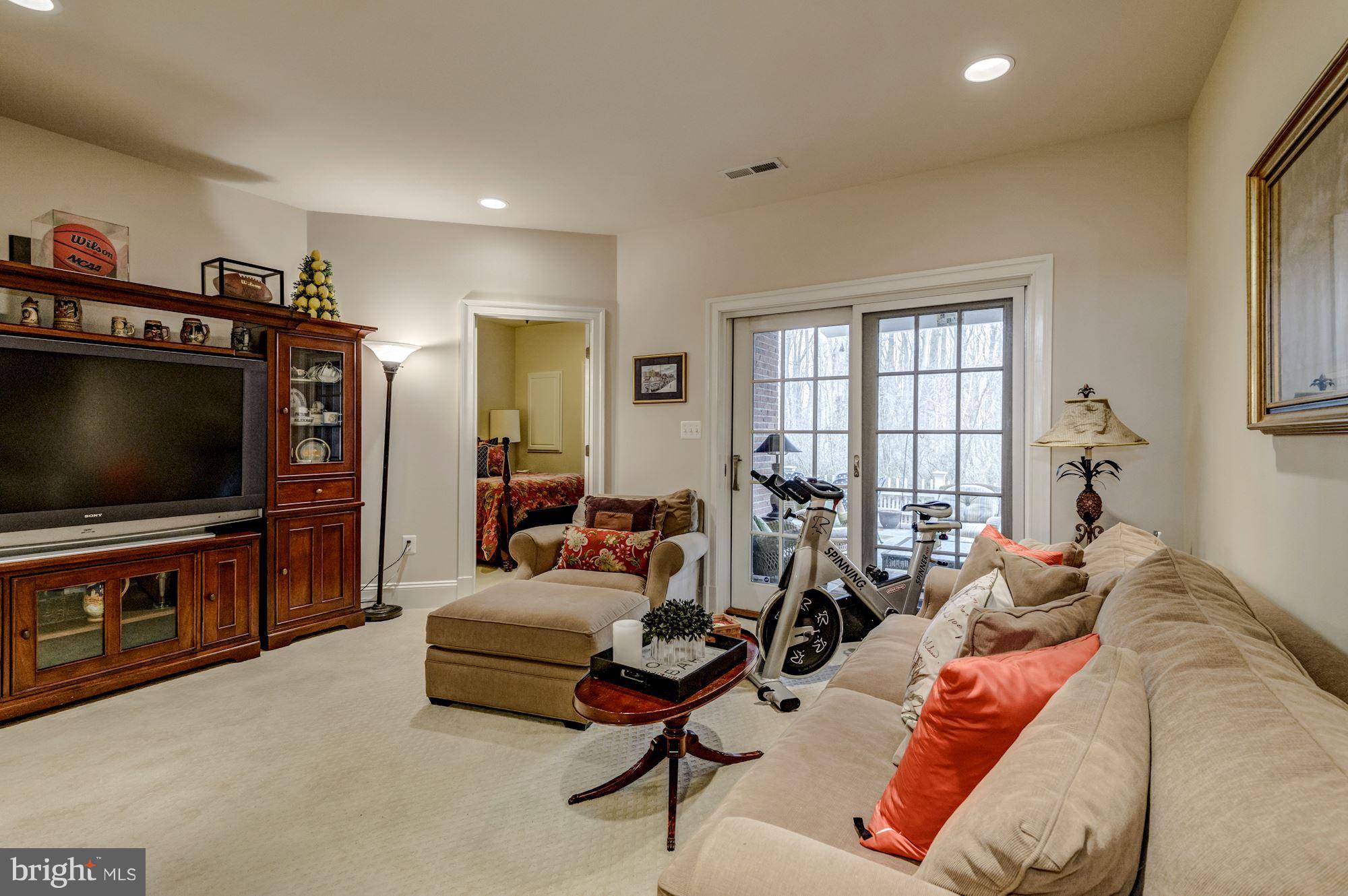 STOCKWELL MANOR - Residential