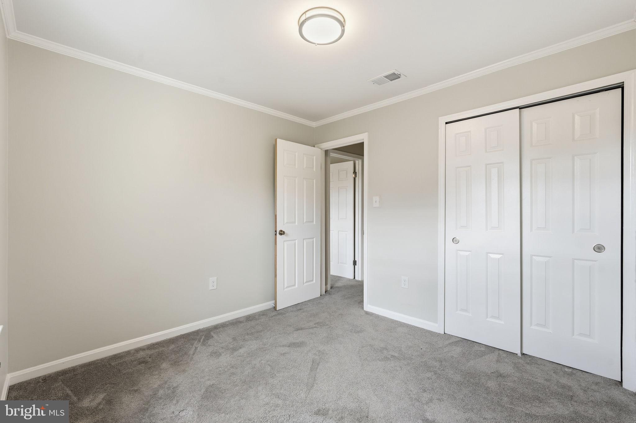 CLIFTON TOWNES - Residential Lease