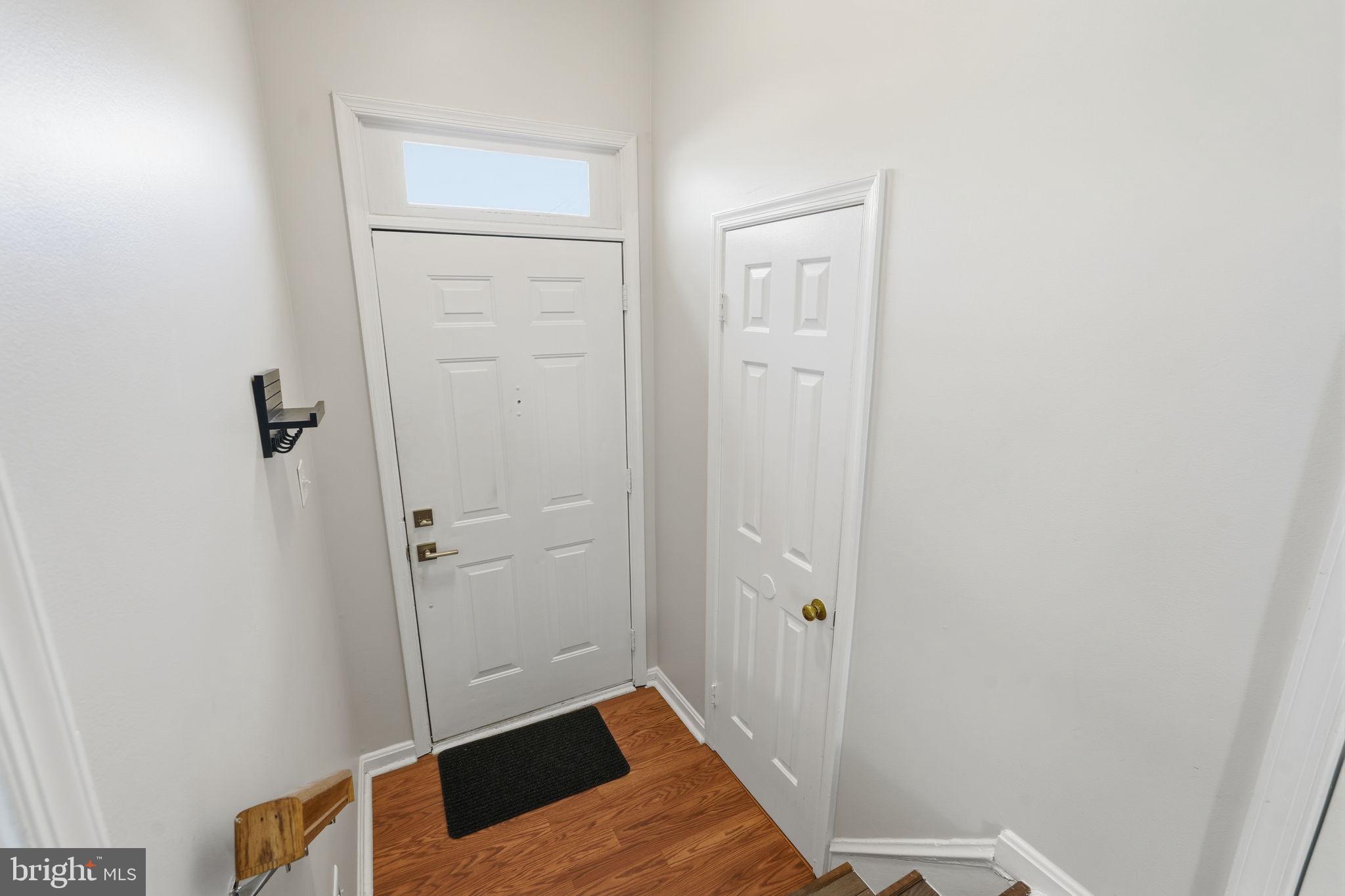 CLIFTON TOWNES - Residential Lease