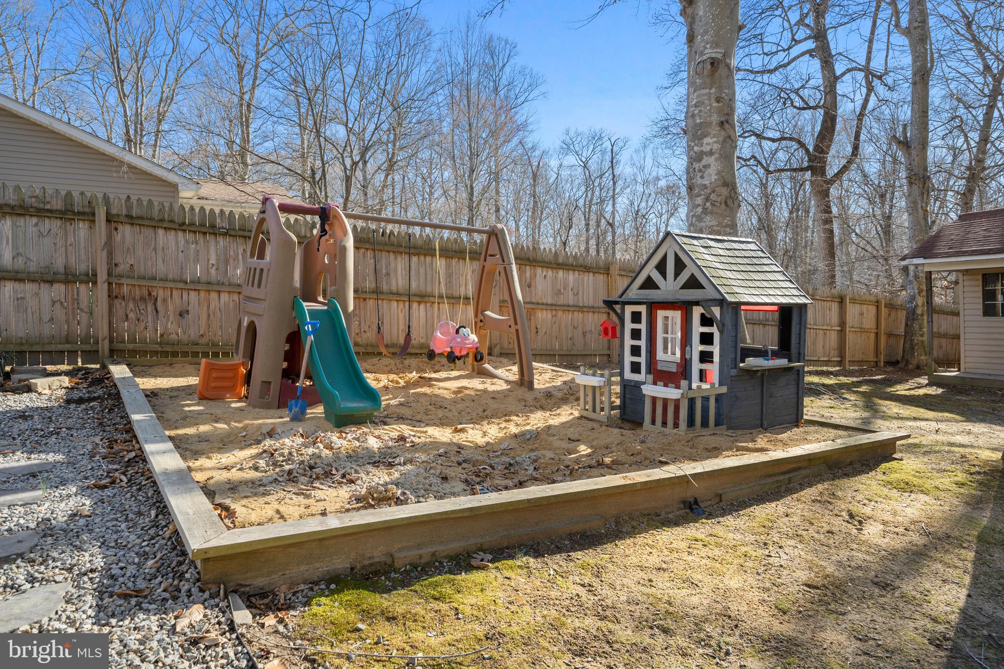 GARDEN ESTATES - Residential