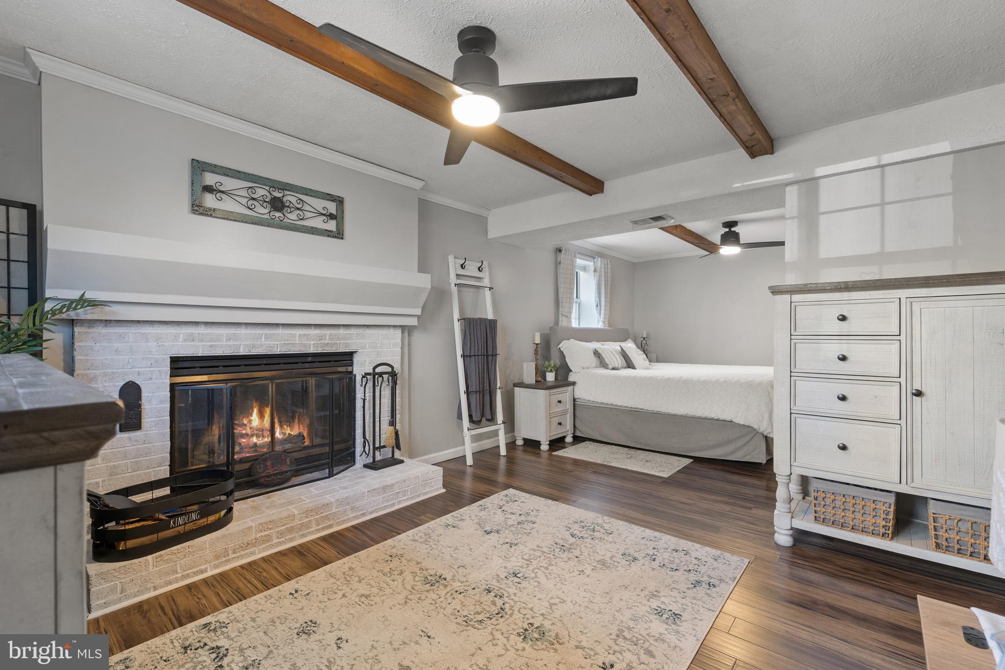 GARDEN ESTATES - Residential