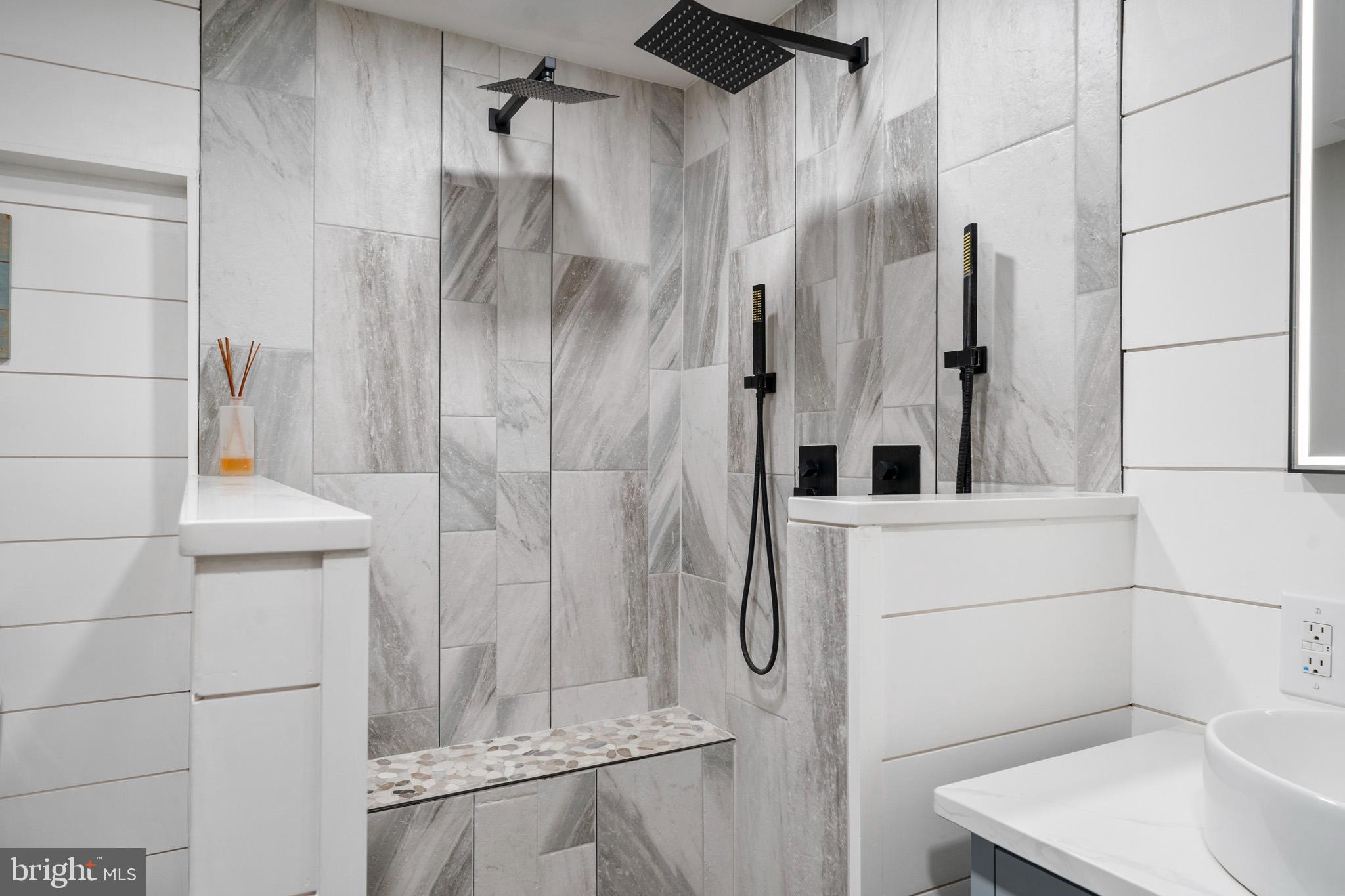 GARDEN ESTATES - Residential