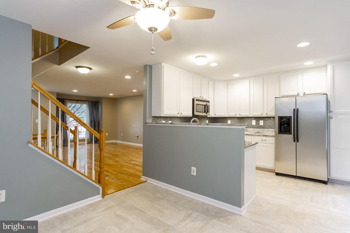 LAKECREST - Residential