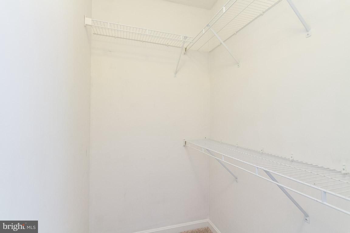 LAKECREST - Residential