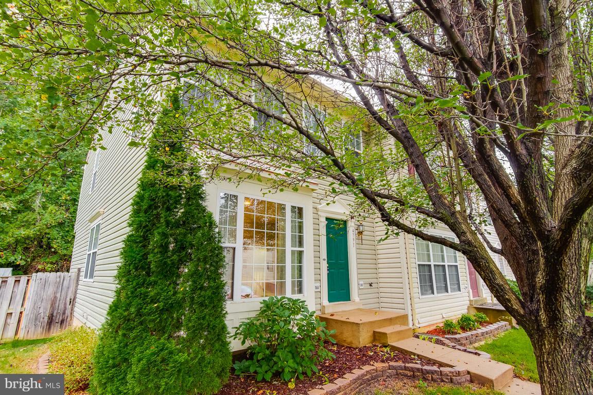 LAKECREST - Residential