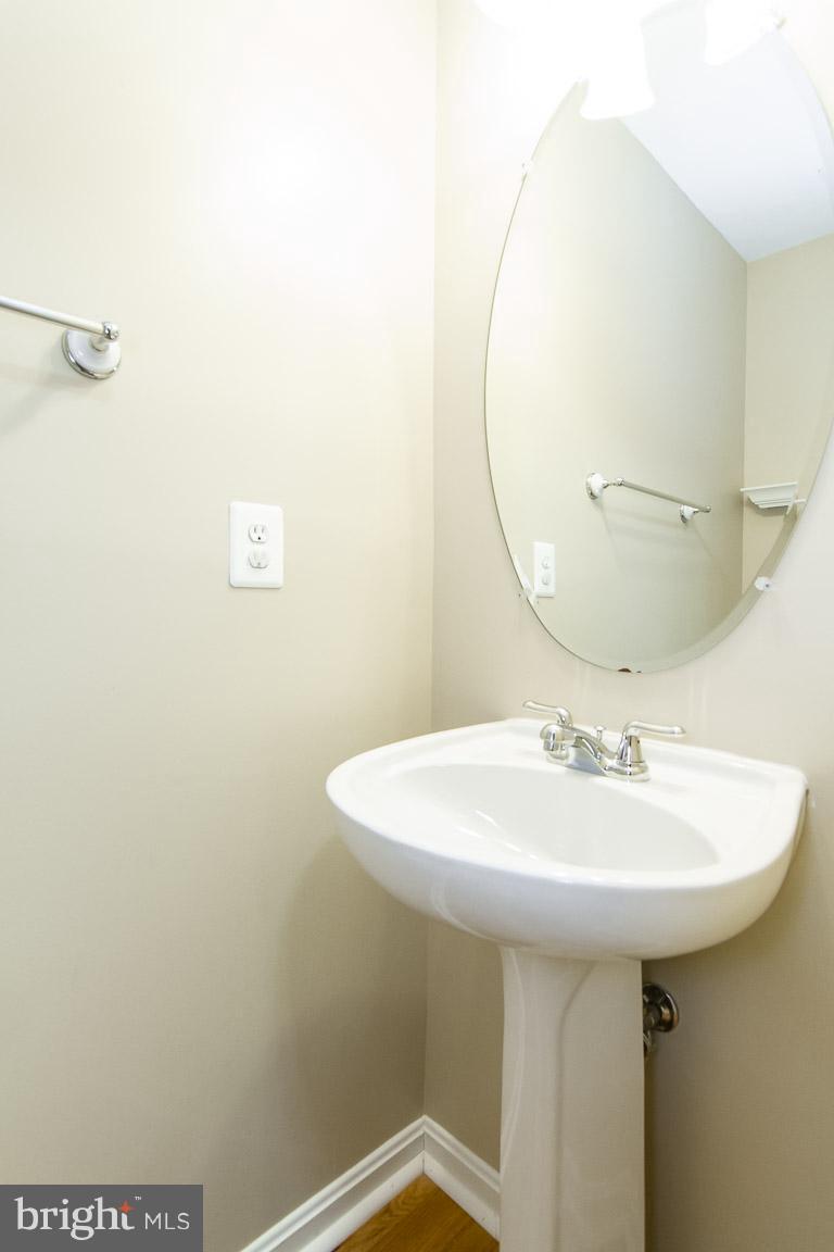 LAKECREST - Residential