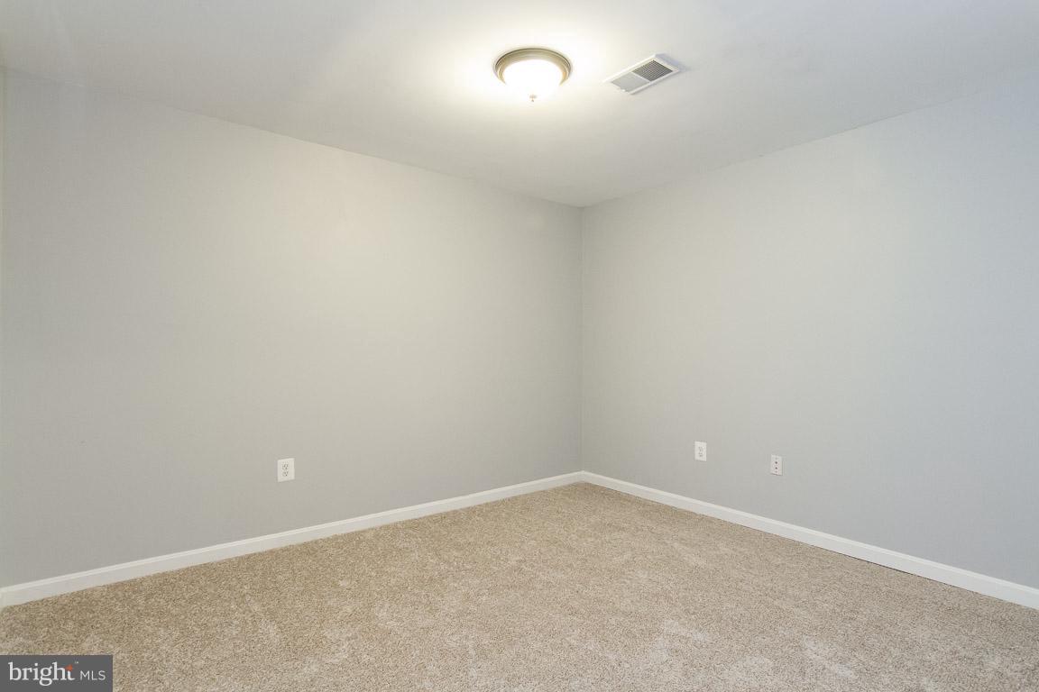 LAKECREST - Residential