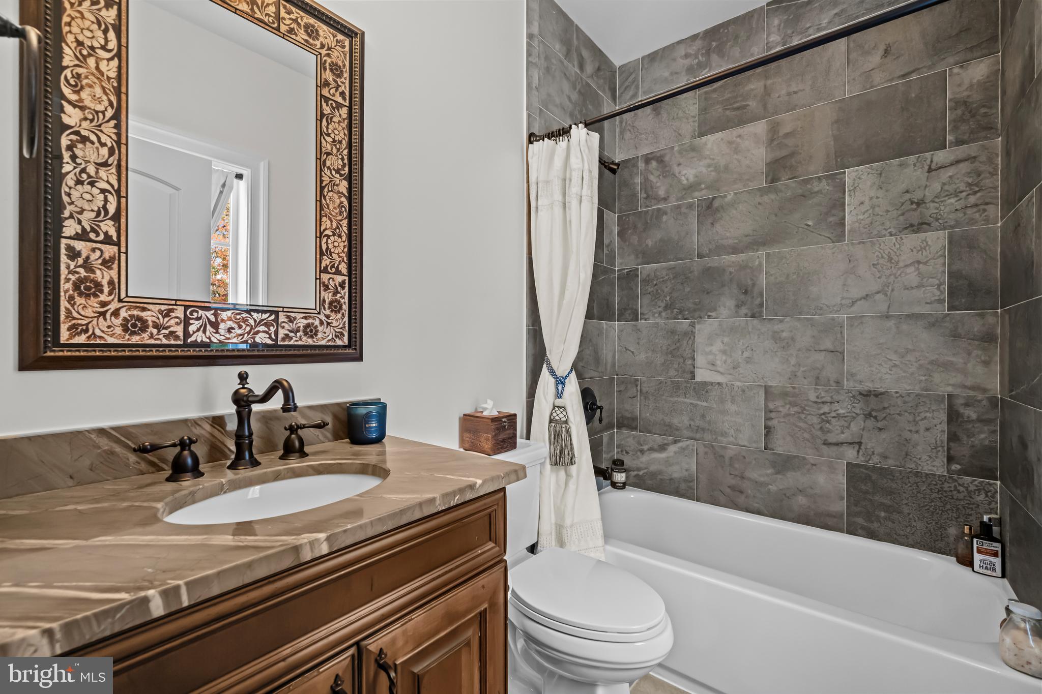 WYANT PROPERTY - Residential