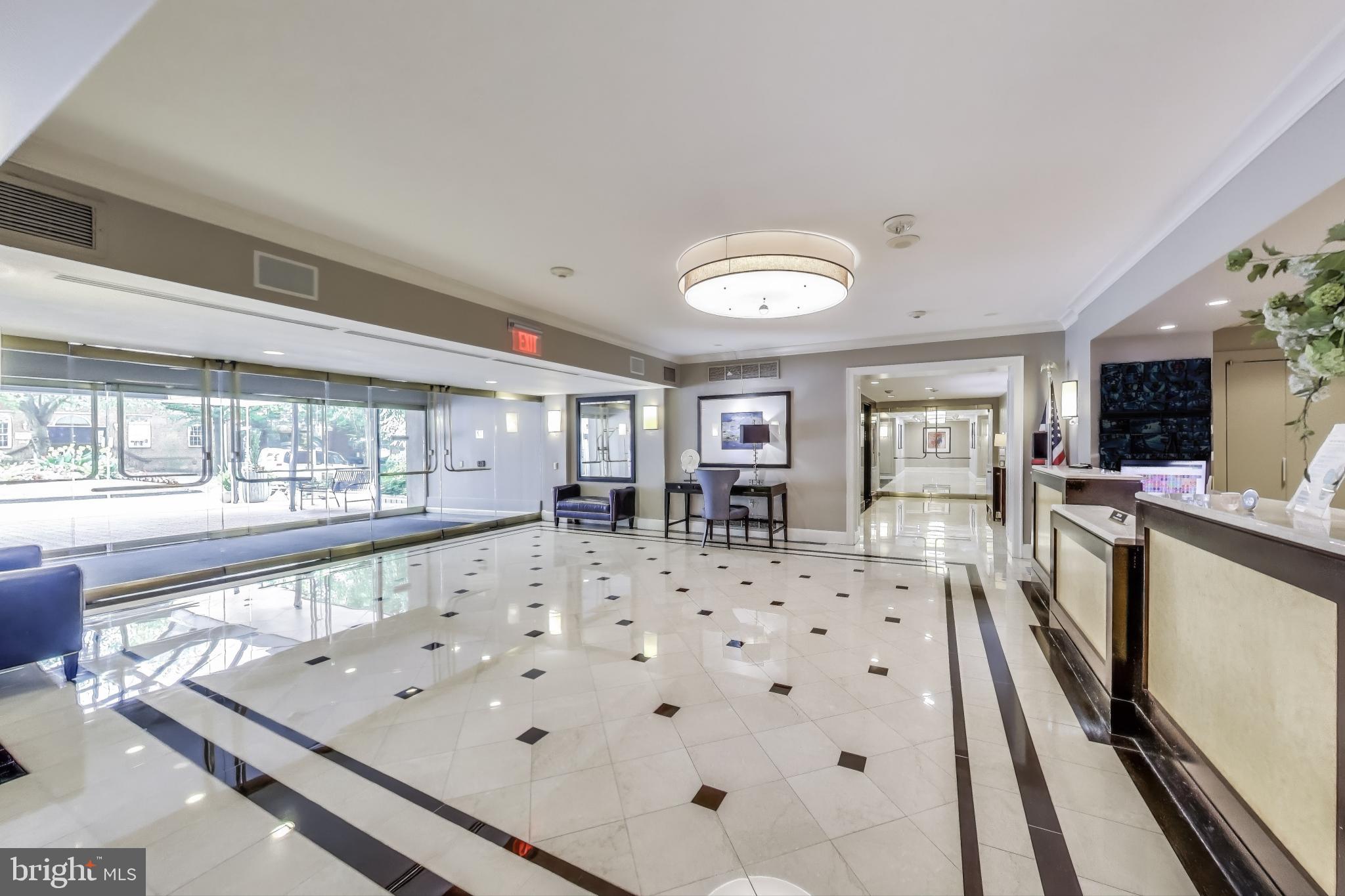 THE ELIZABETH - Residential Lease