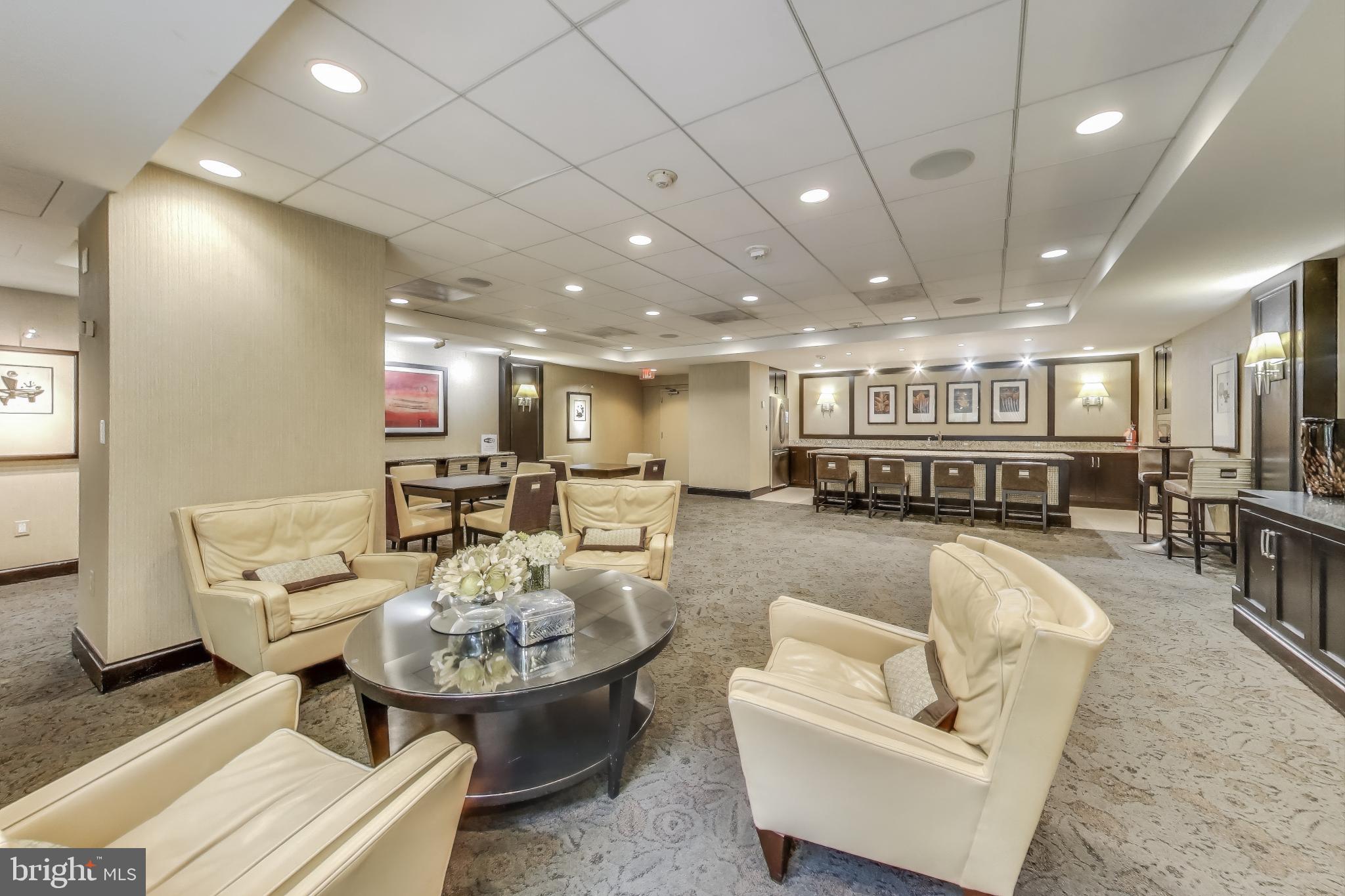 THE ELIZABETH - Residential Lease