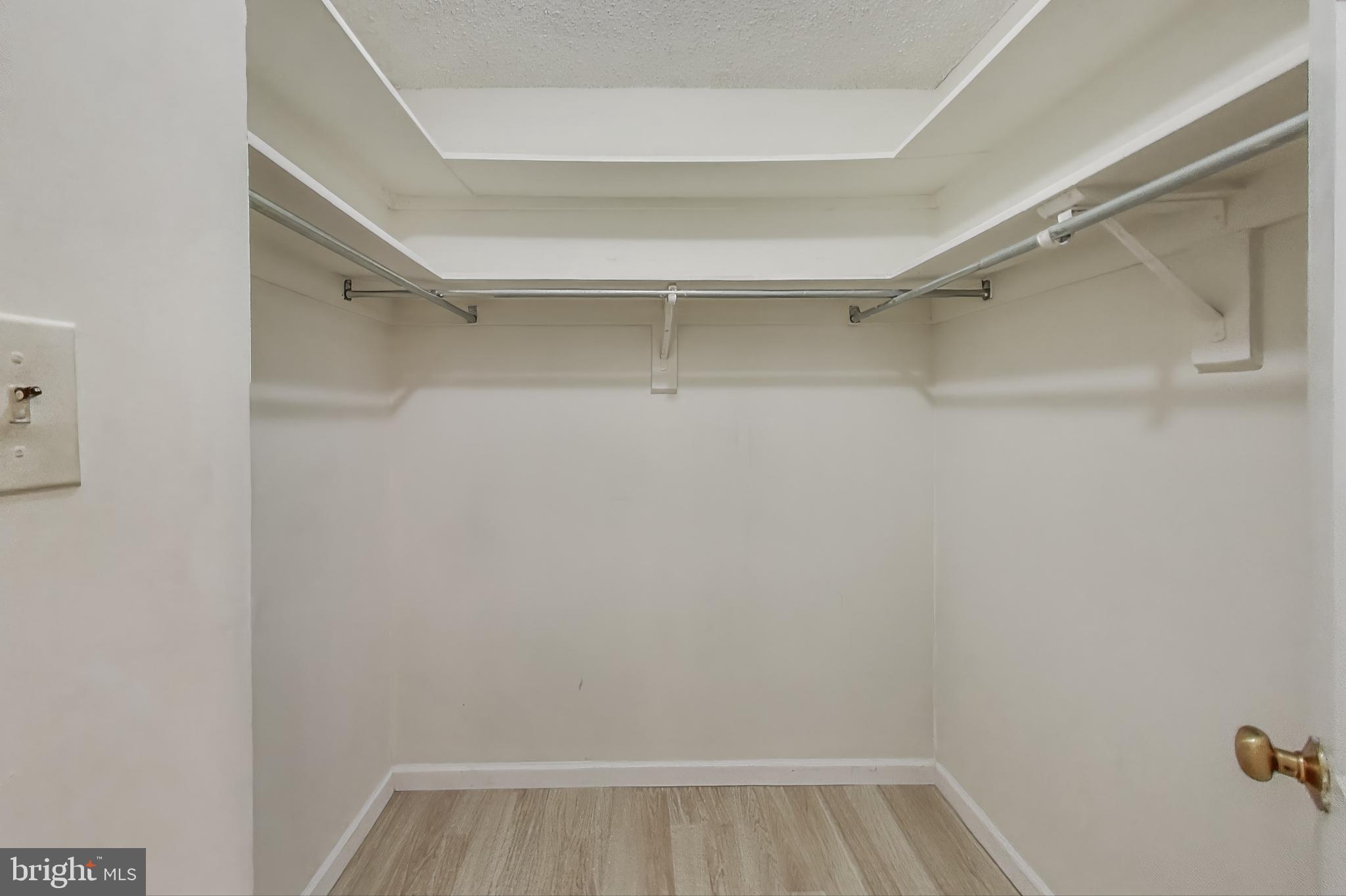 THE ELIZABETH - Residential Lease