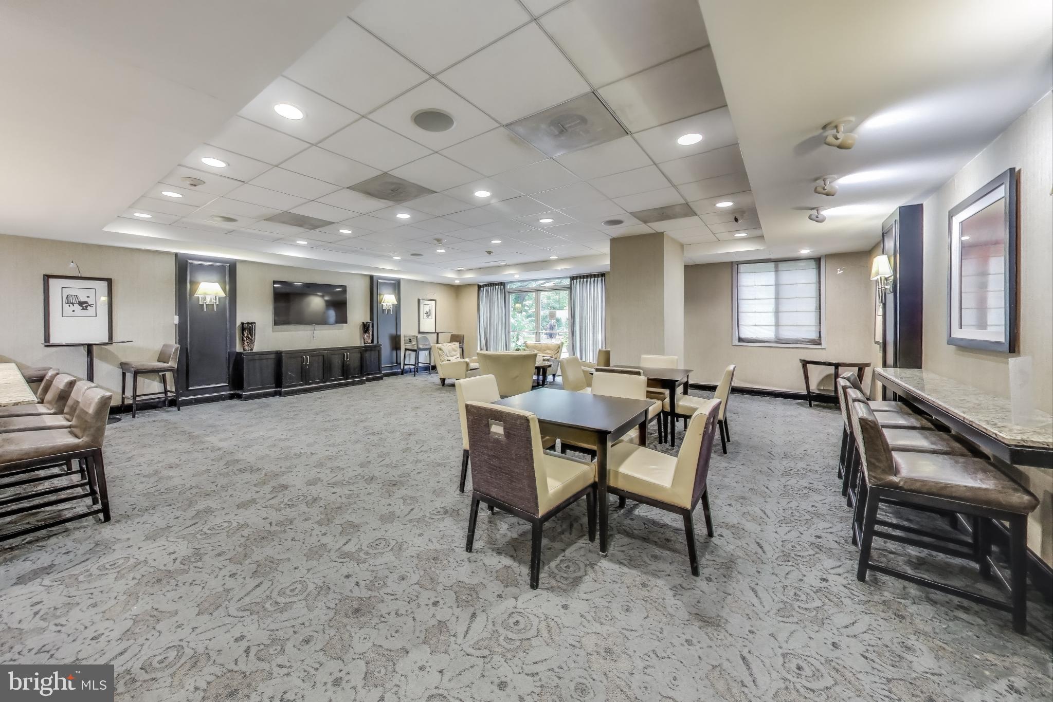 THE ELIZABETH - Residential Lease