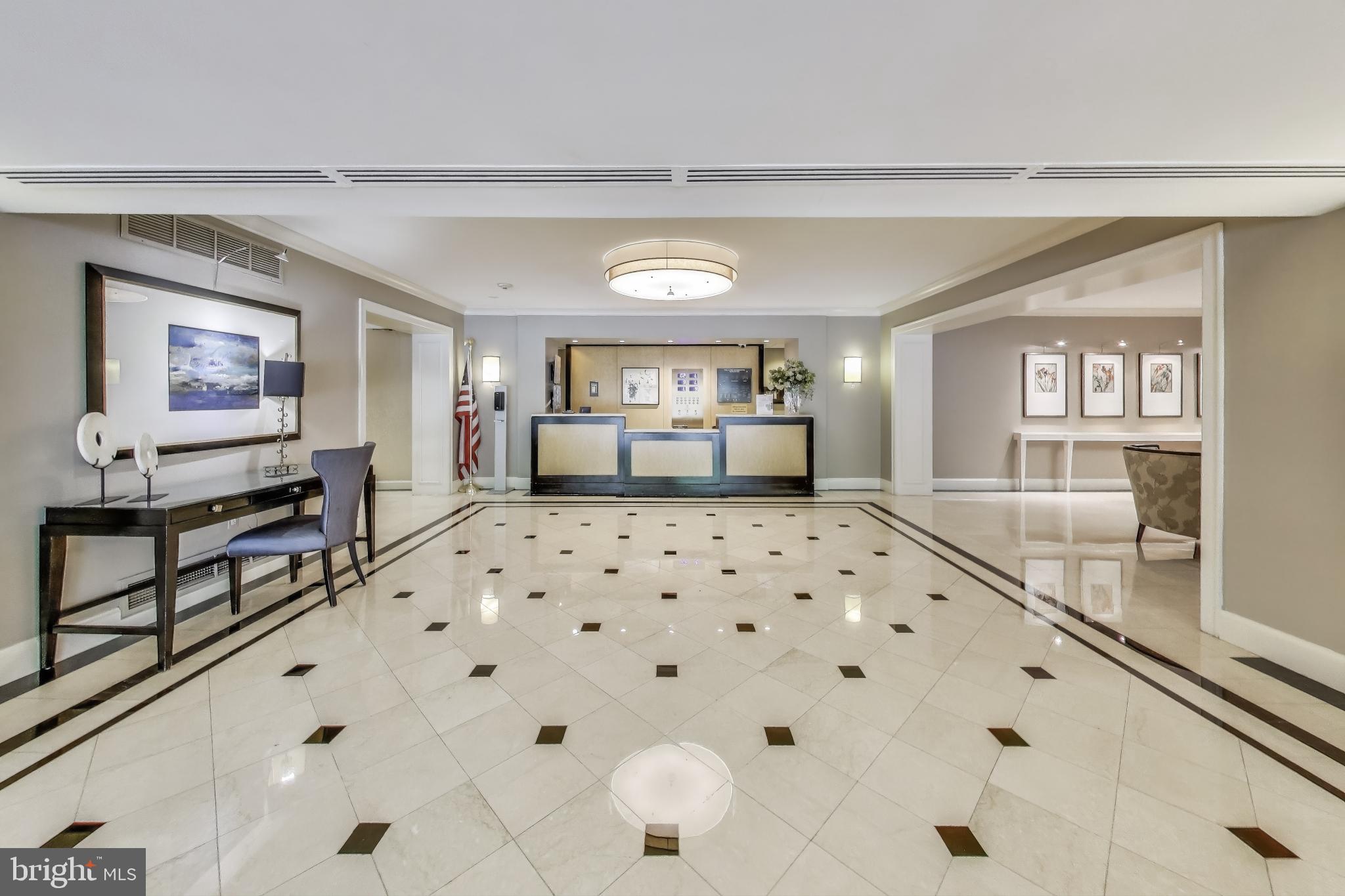 THE ELIZABETH - Residential Lease