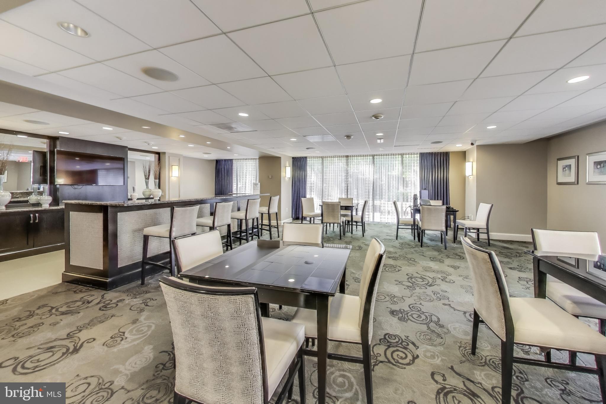 THE ELIZABETH - Residential Lease