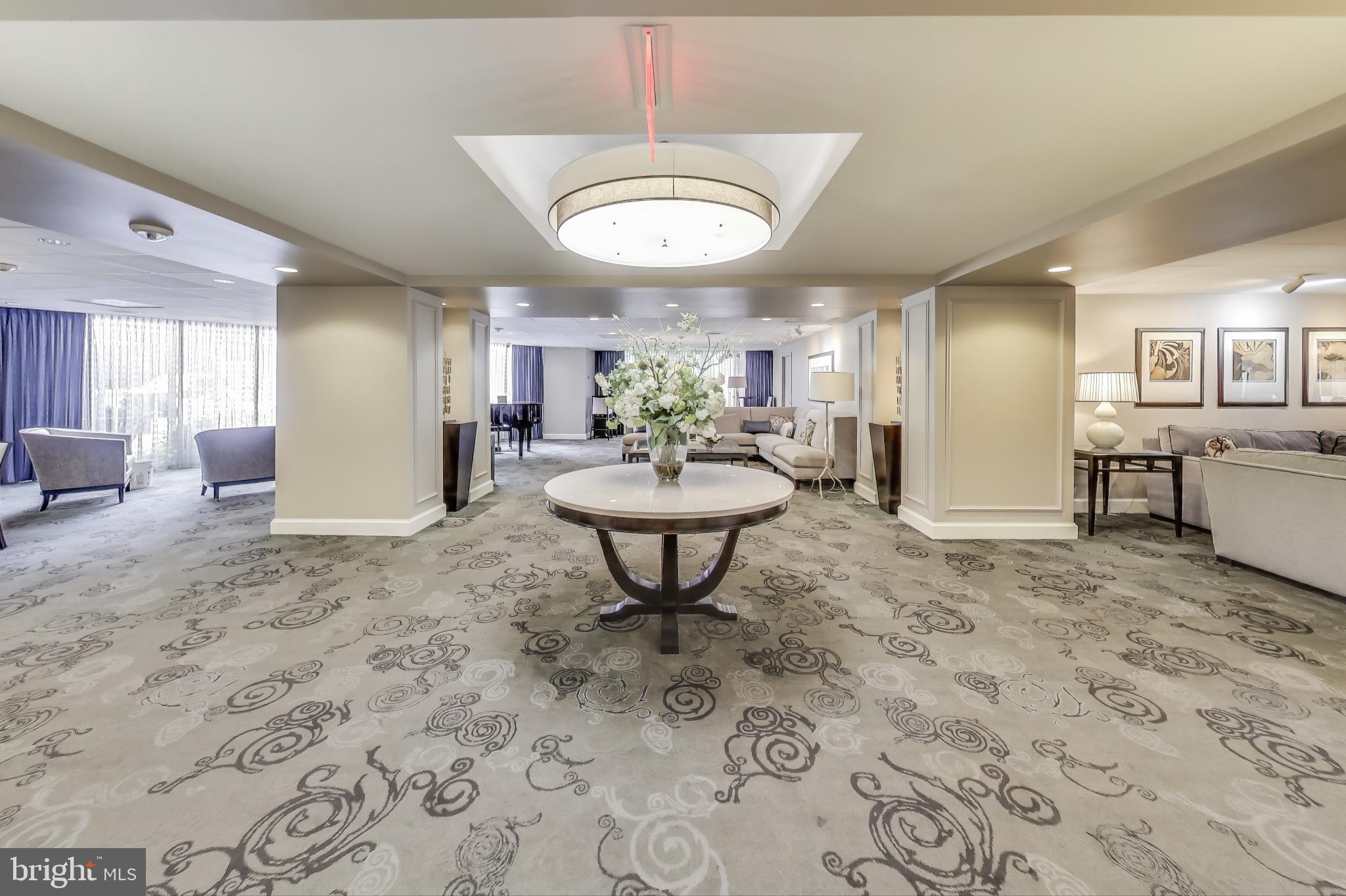 THE ELIZABETH - Residential Lease