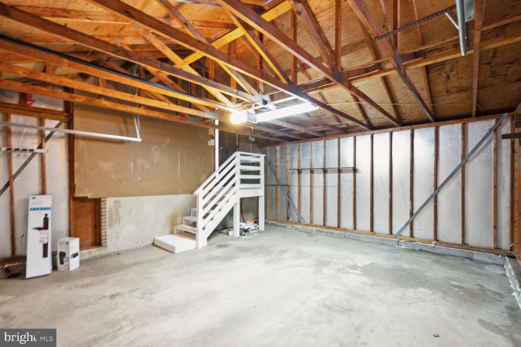 DUNN LORING GARDENS - Residential Lease