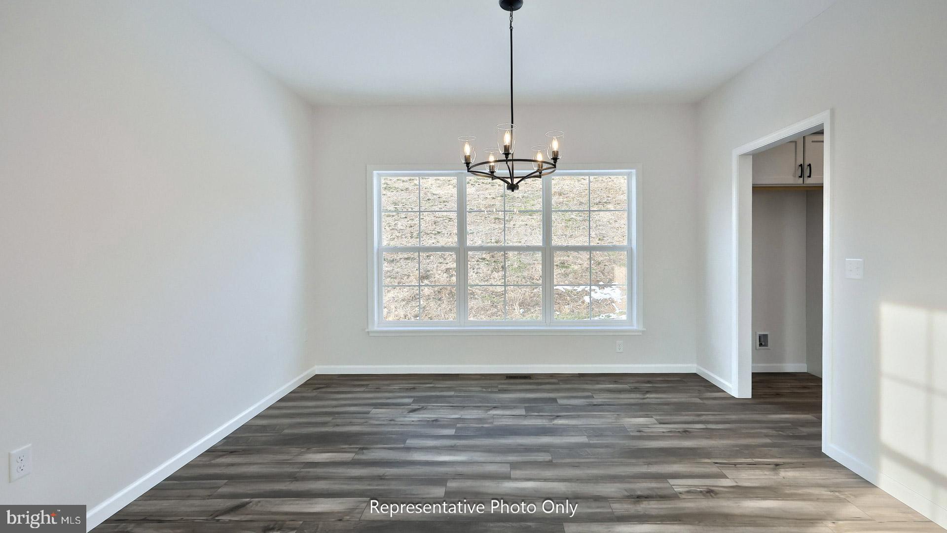 SUMMER LAYNE - Residential