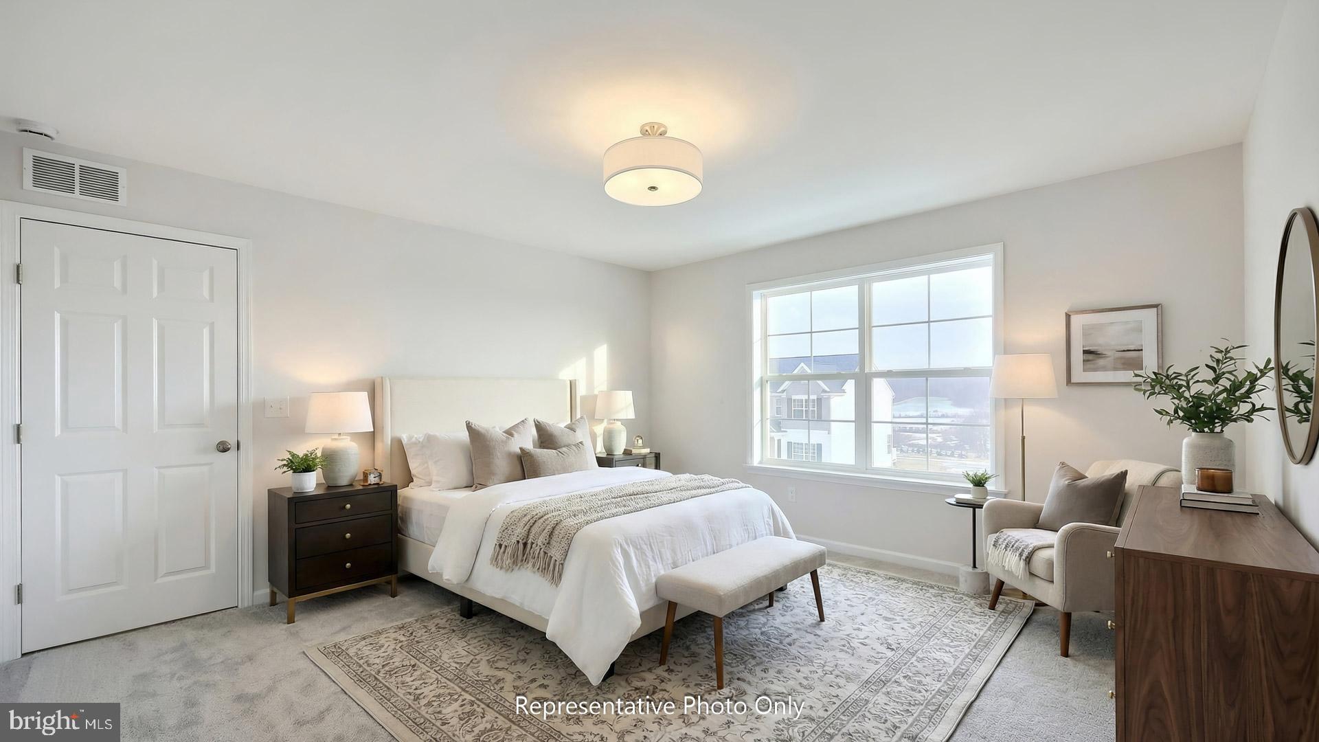 SUMMER LAYNE - Residential