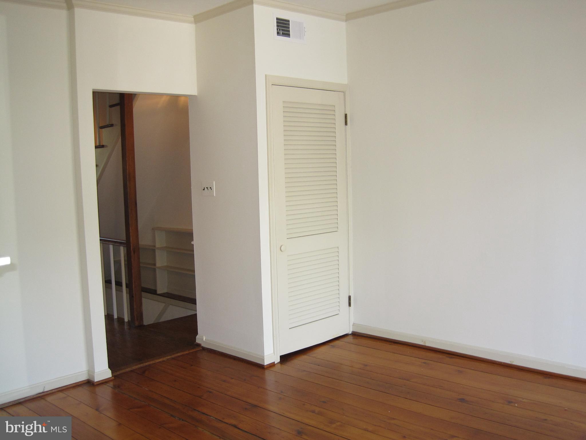 OLD TOWN - Residential Lease