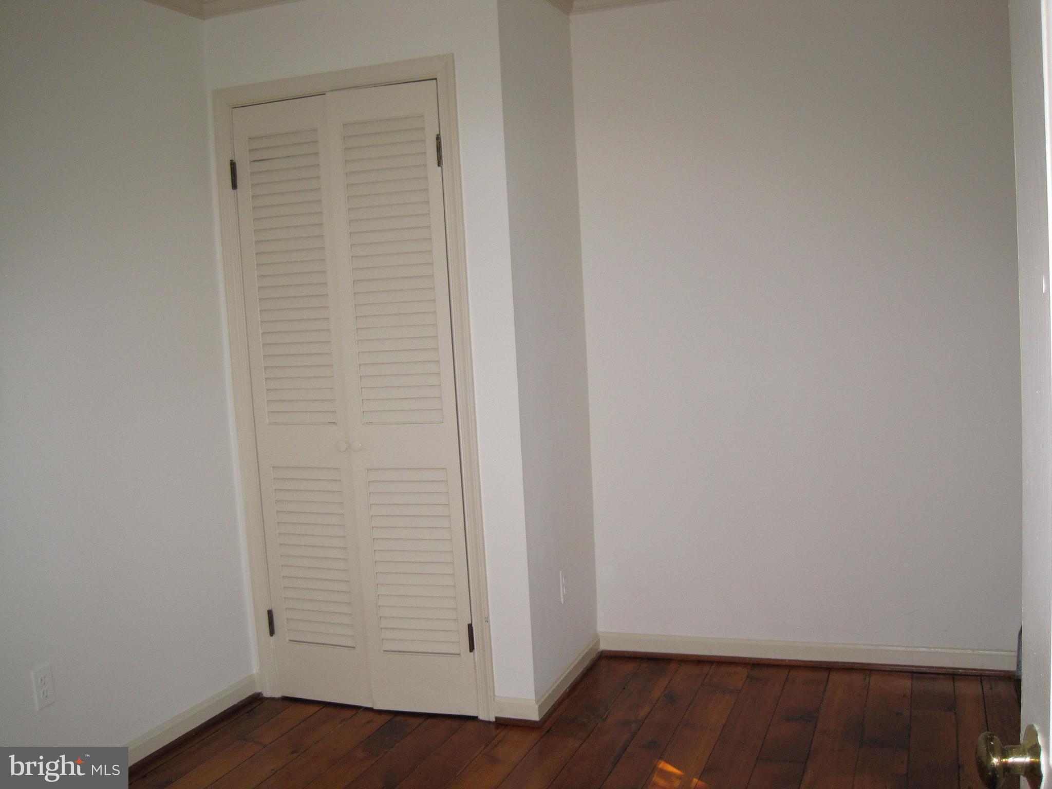 OLD TOWN - Residential Lease