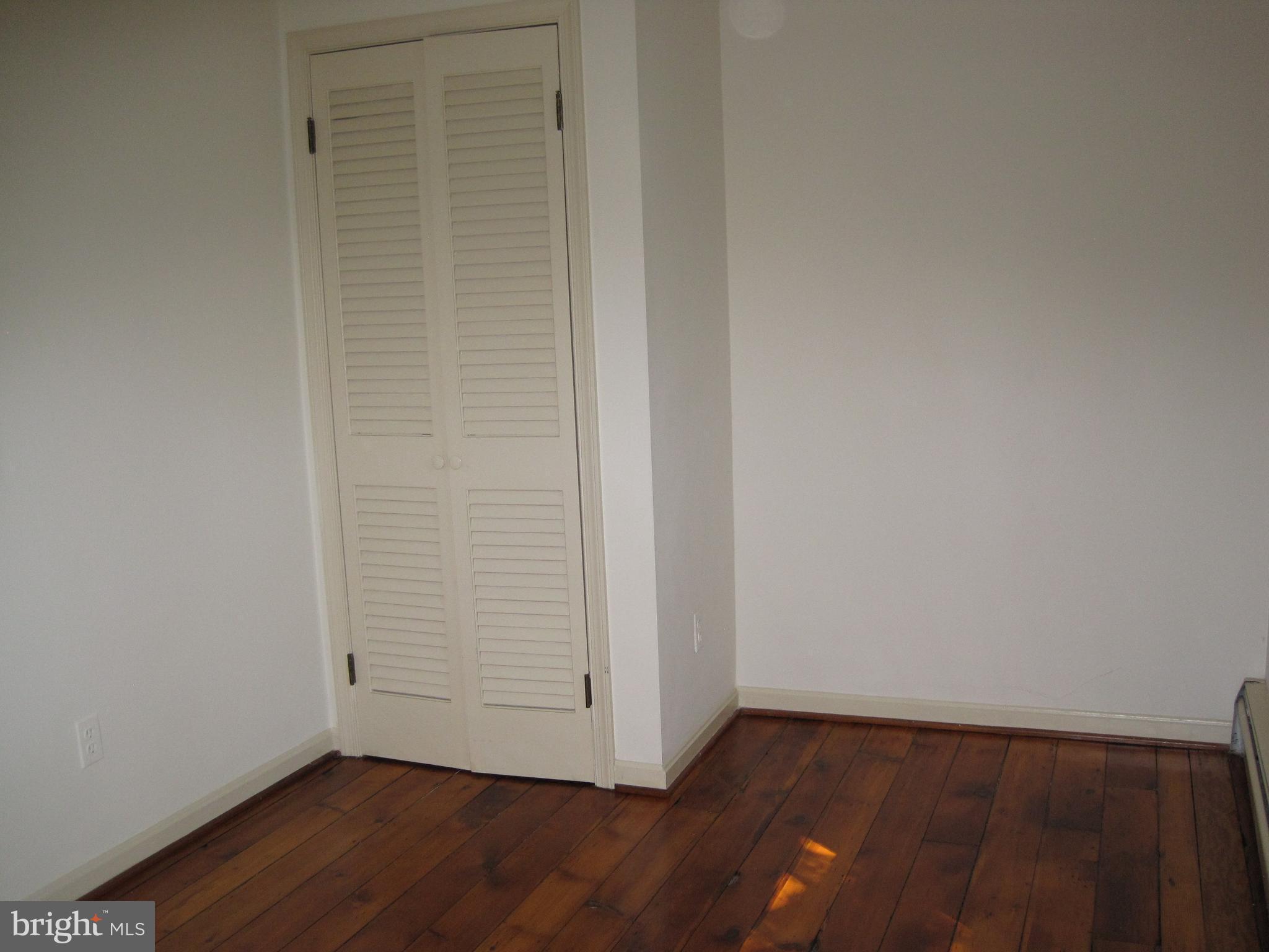 OLD TOWN - Residential Lease