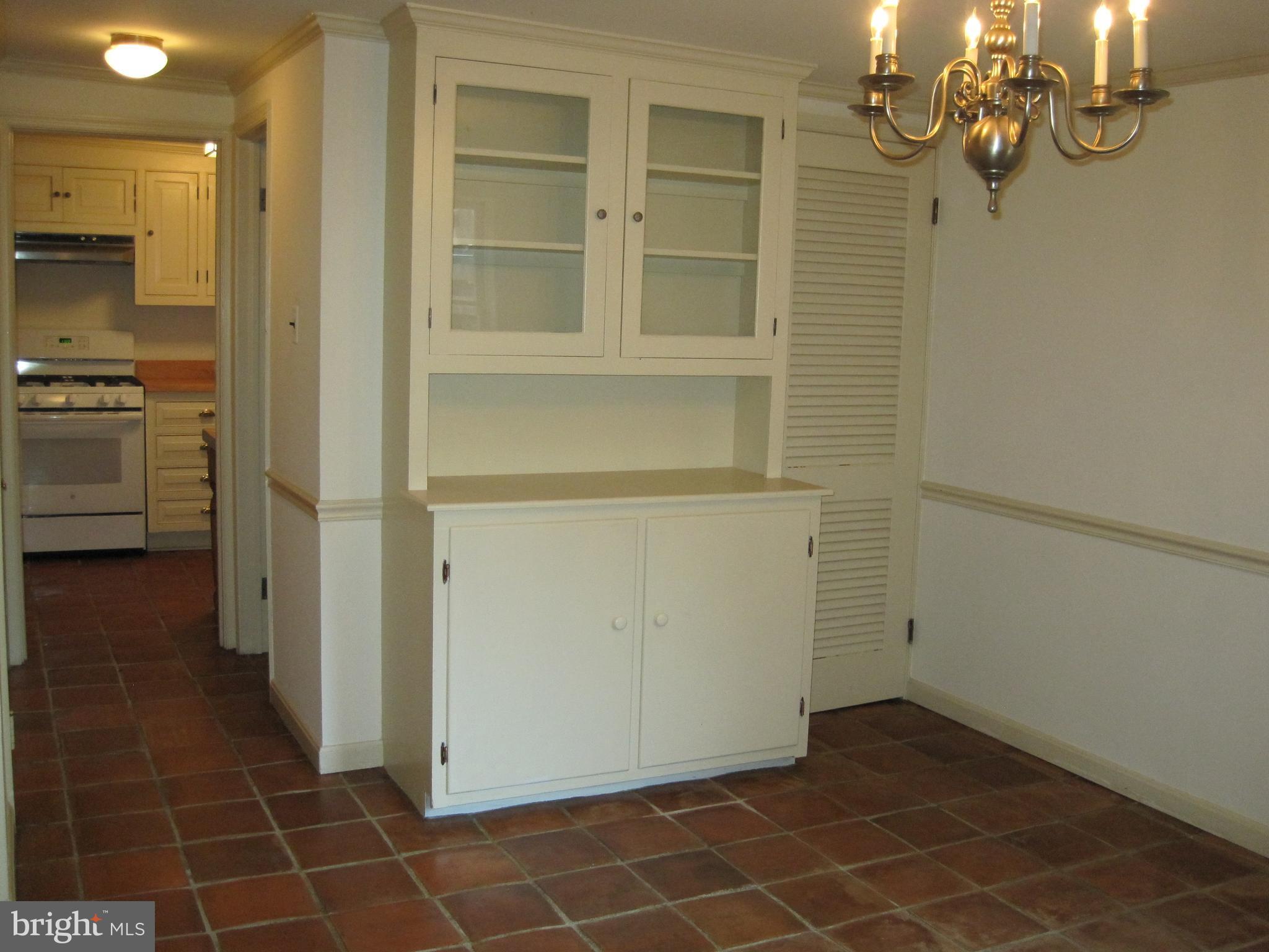 OLD TOWN - Residential Lease