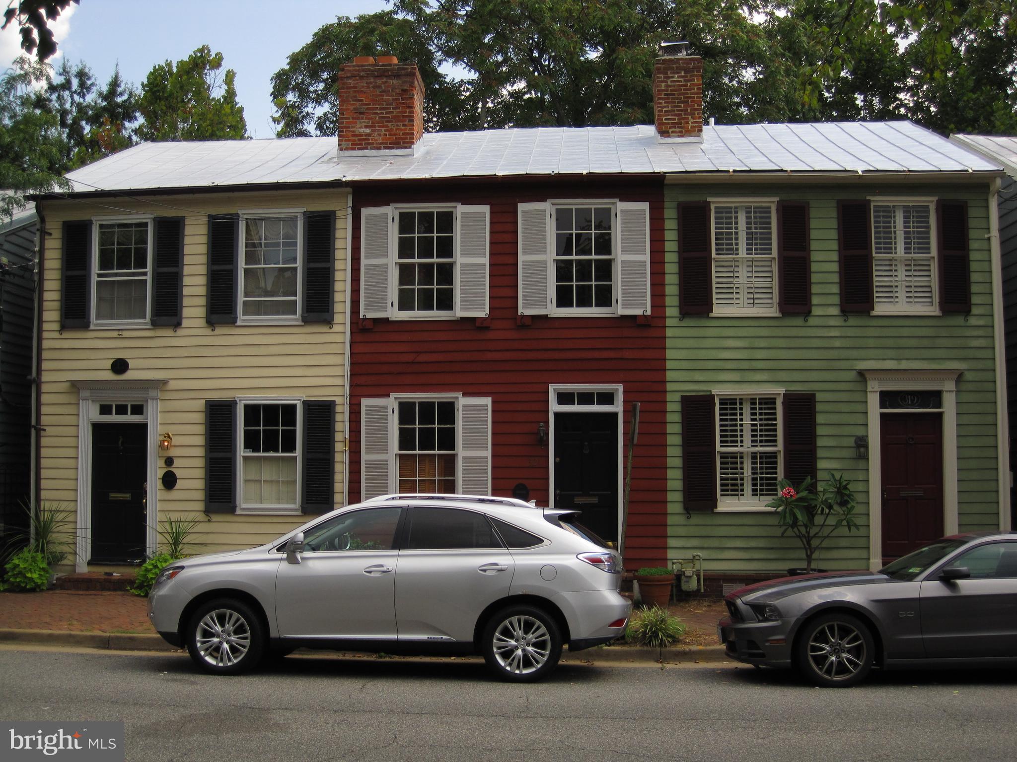 OLD TOWN - Residential Lease