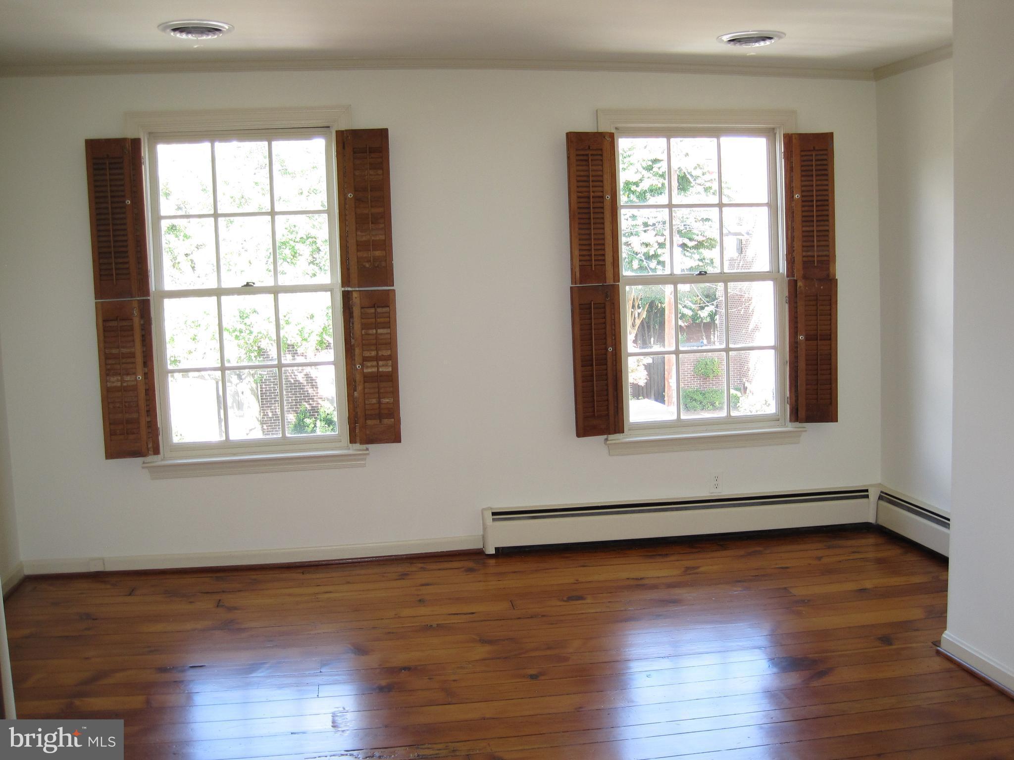 OLD TOWN - Residential Lease