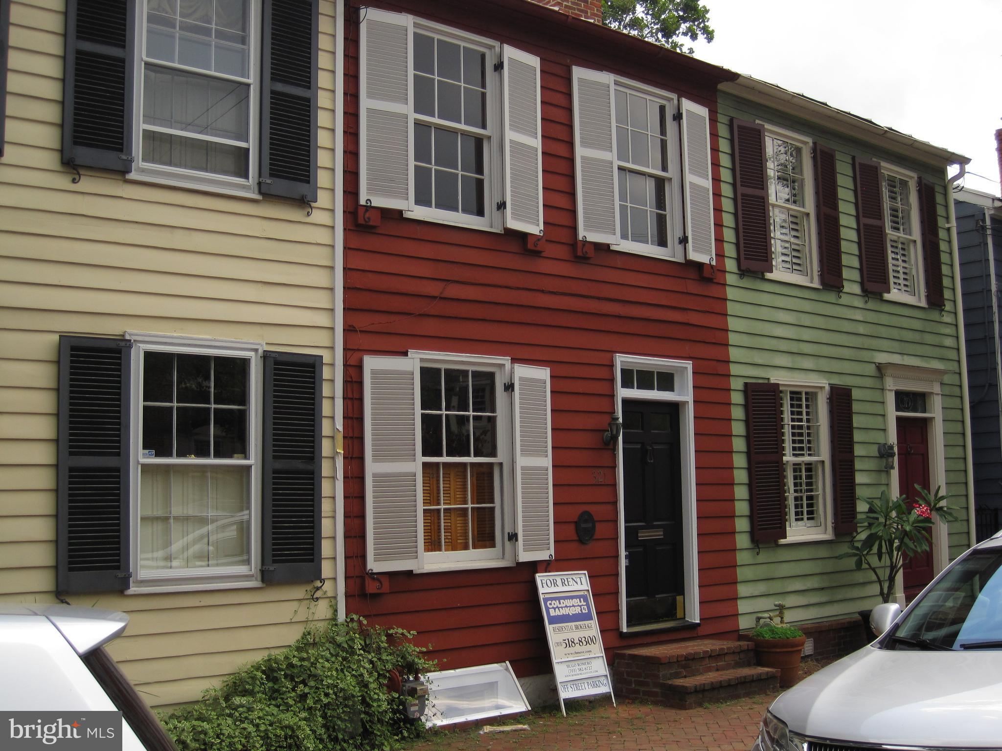 OLD TOWN - Residential Lease