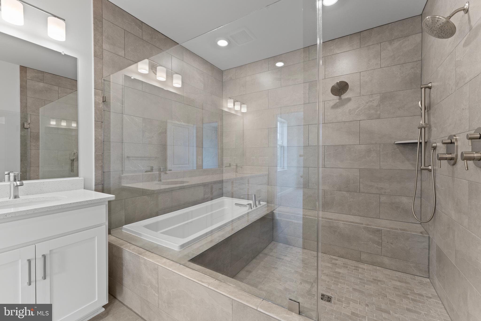 POTOMAC OVERLOOK AT NATIONAL HARBOR - Residential