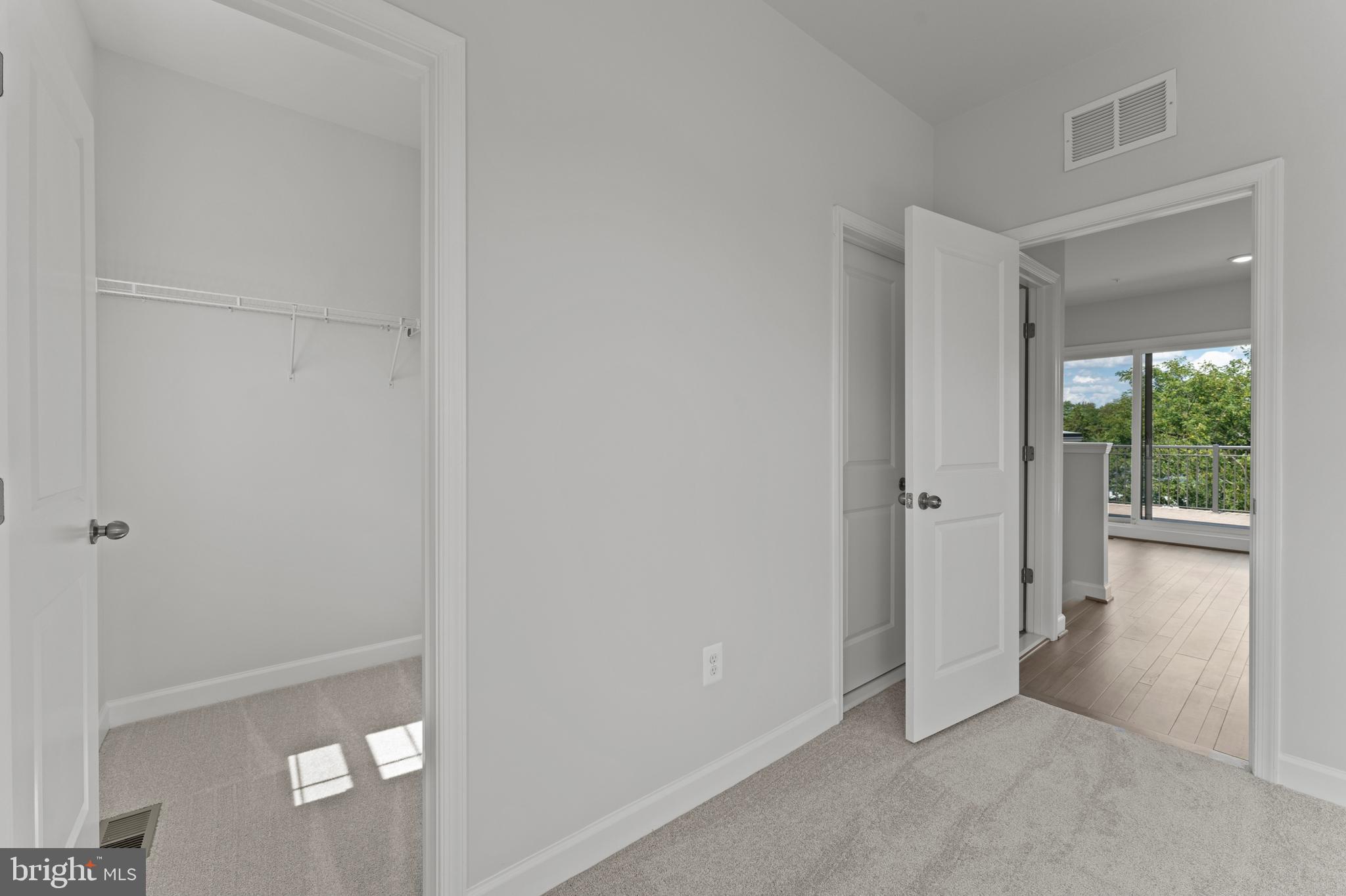 POTOMAC OVERLOOK AT NATIONAL HARBOR - Residential