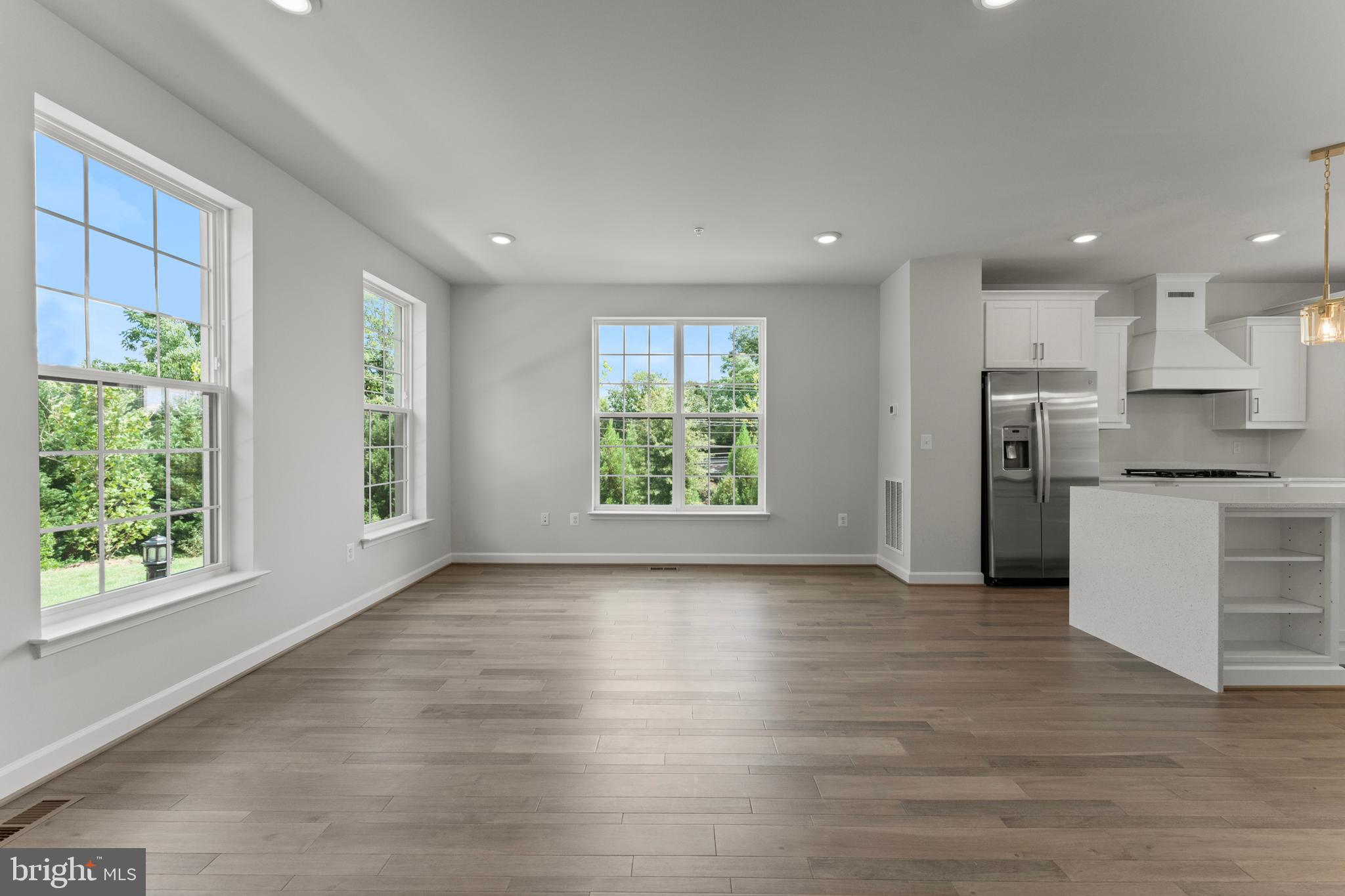 POTOMAC OVERLOOK AT NATIONAL HARBOR - Residential