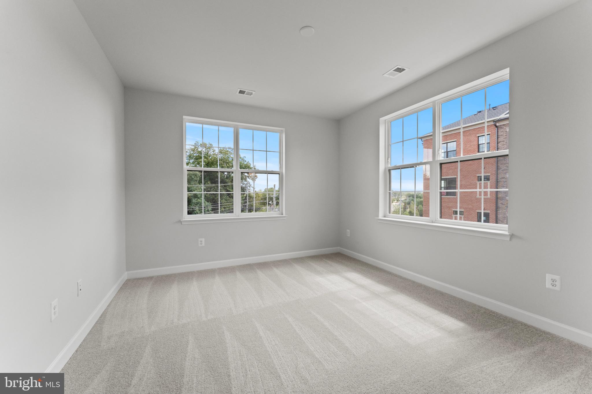 POTOMAC OVERLOOK AT NATIONAL HARBOR - Residential