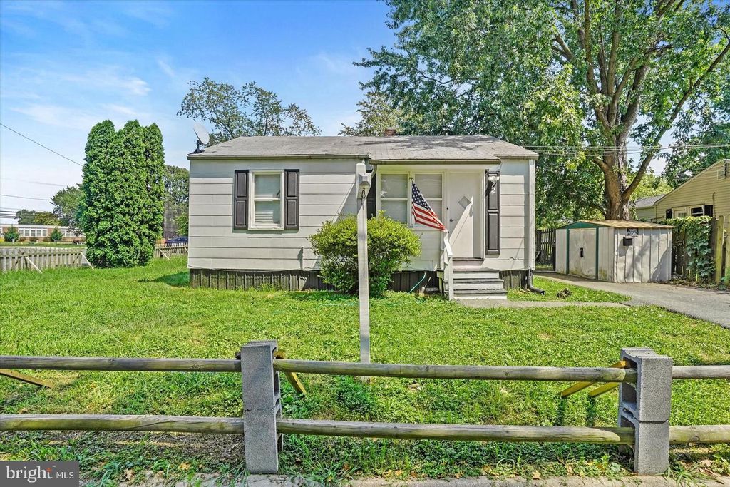 Photo of 2 Aberdeen Avenue, ABERDEEN, MD 21001 (MLS # MDHR2053144)
