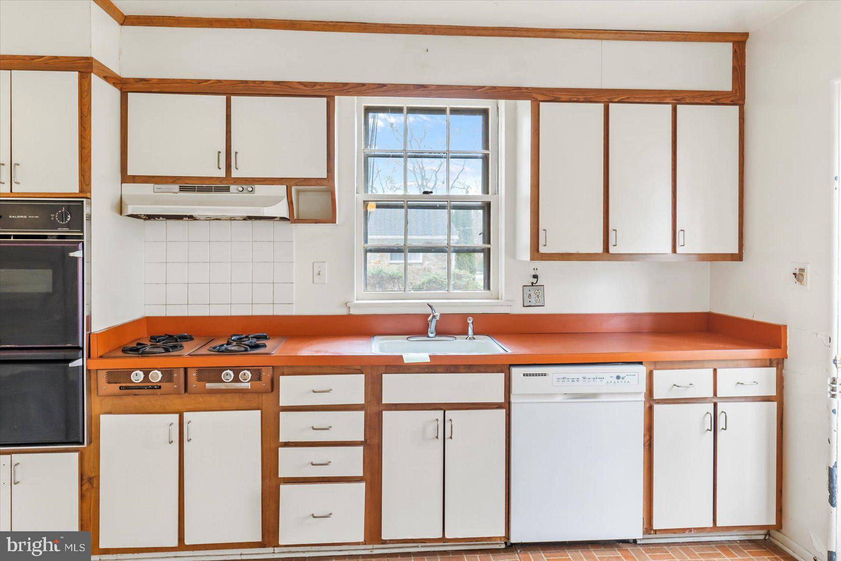 FIELDSTONE - Residential