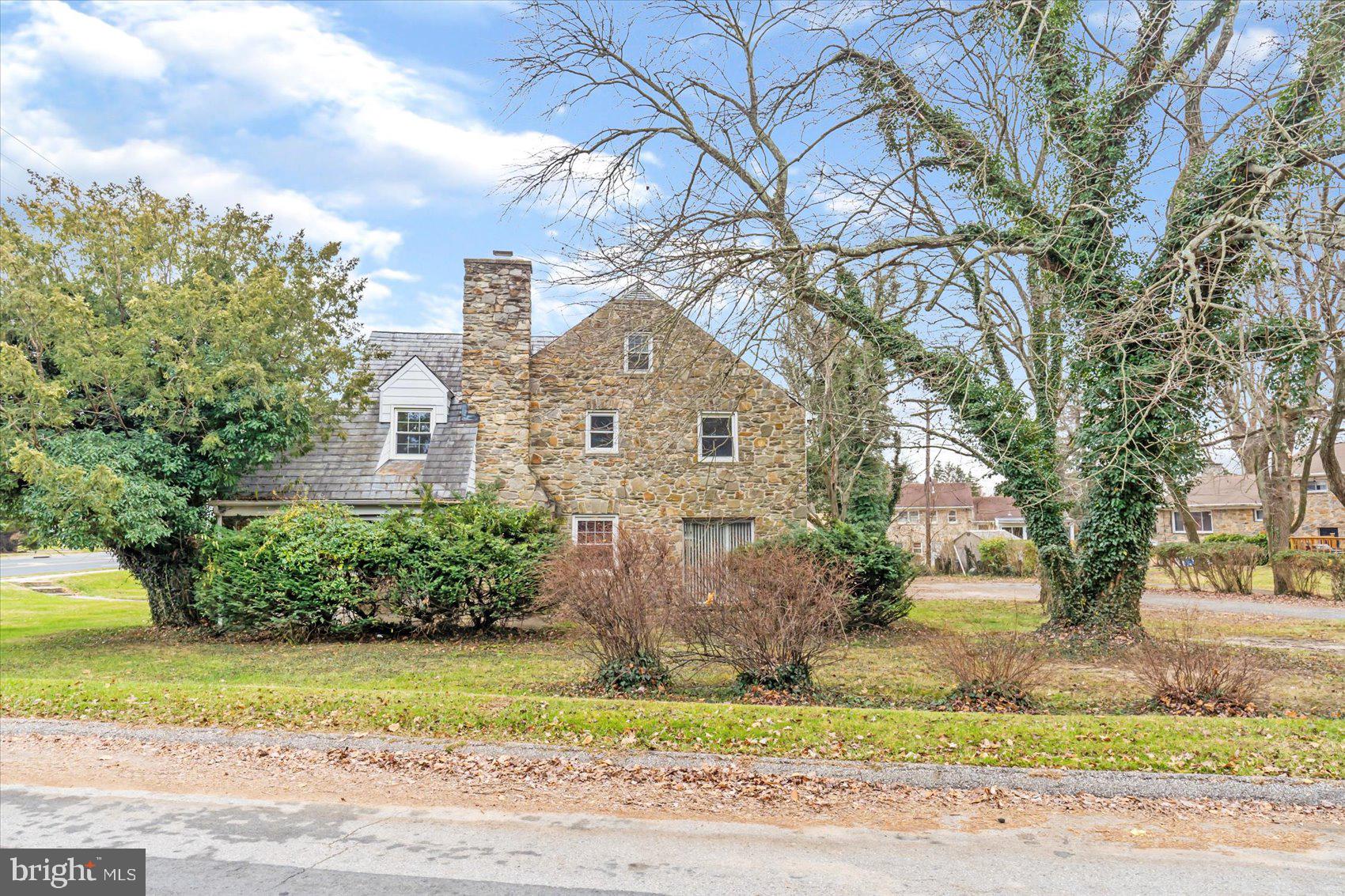 FIELDSTONE - Residential
