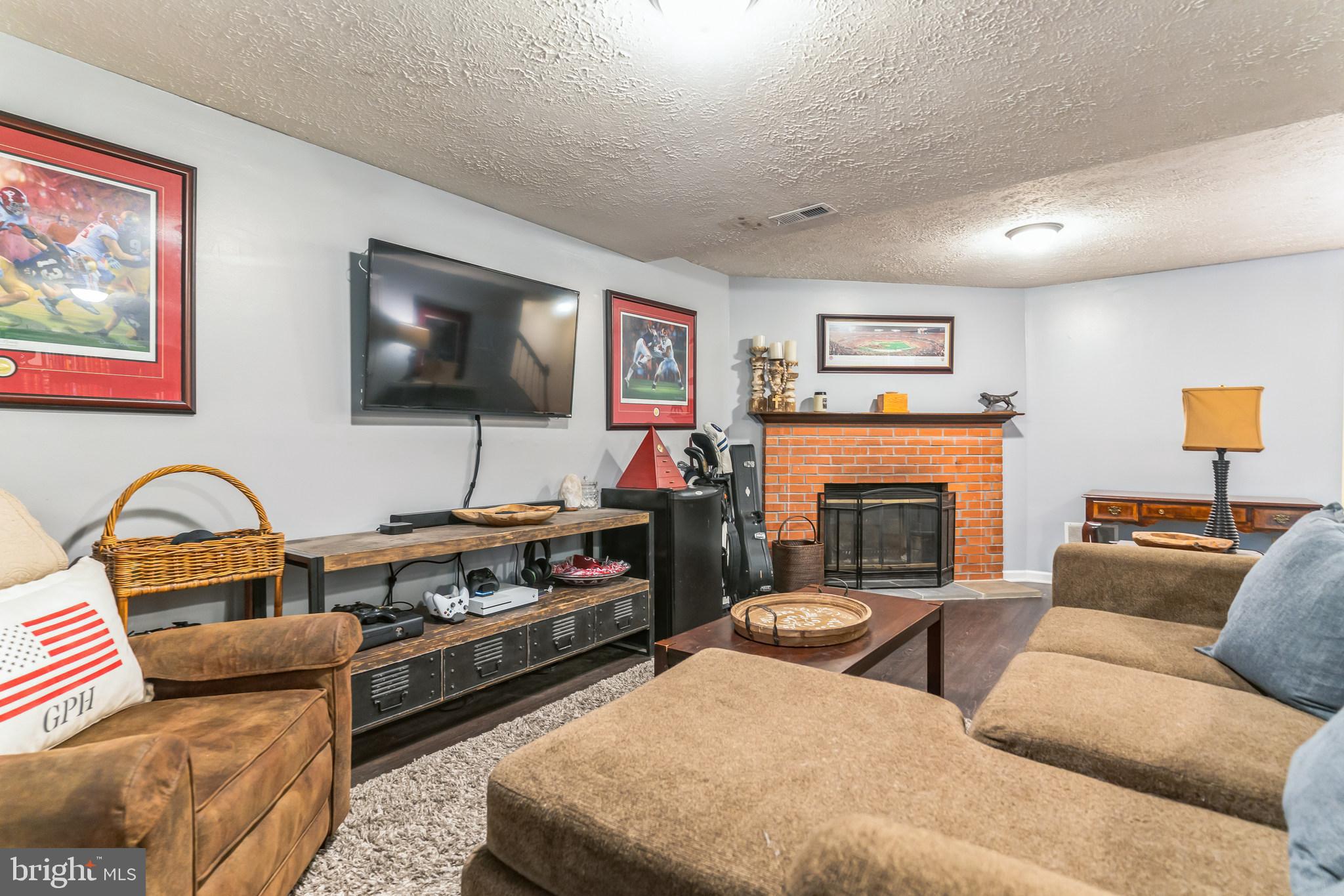 TANGLEWOOD - Residential