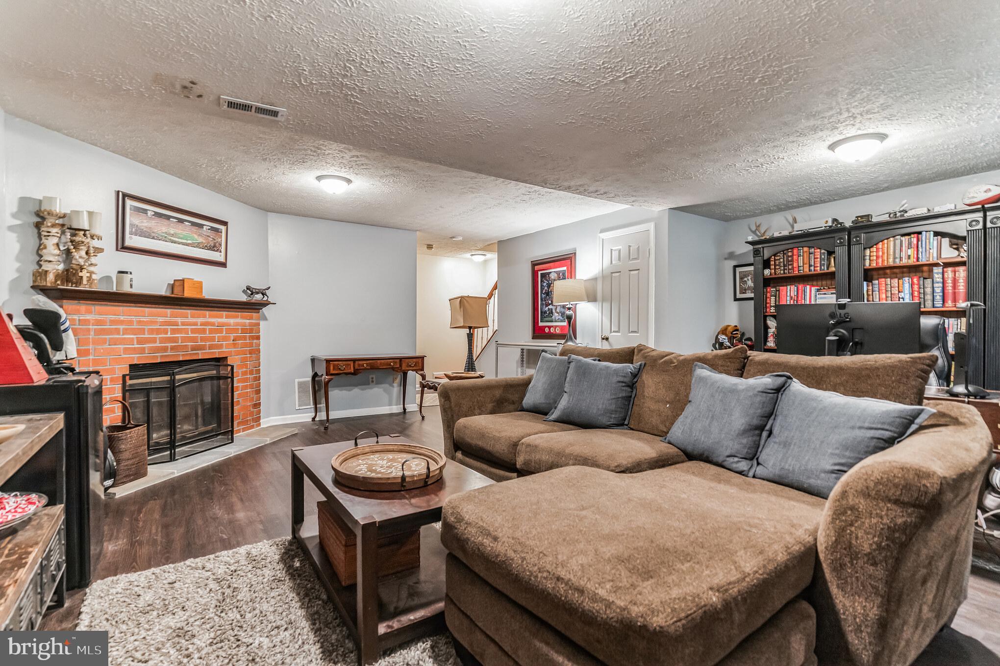 TANGLEWOOD - Residential