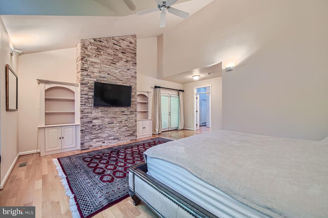 WORTHINGTON GREEN - Residential