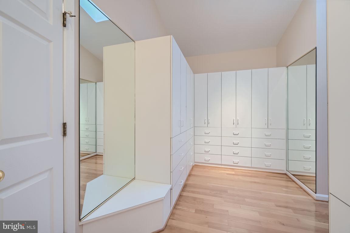 WORTHINGTON GREEN - Residential