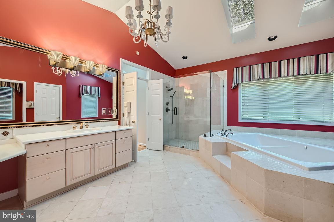 WORTHINGTON GREEN - Residential