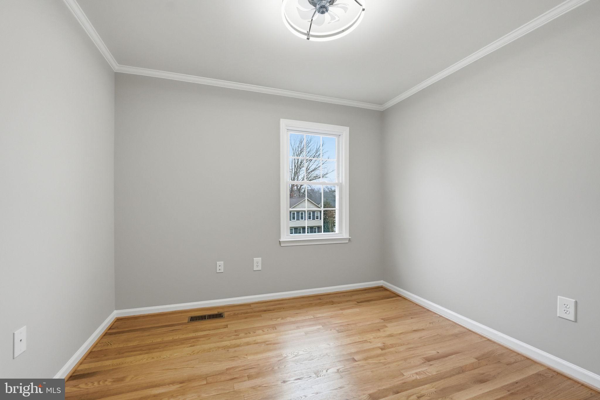 LAKE BRADDOCK - Residential