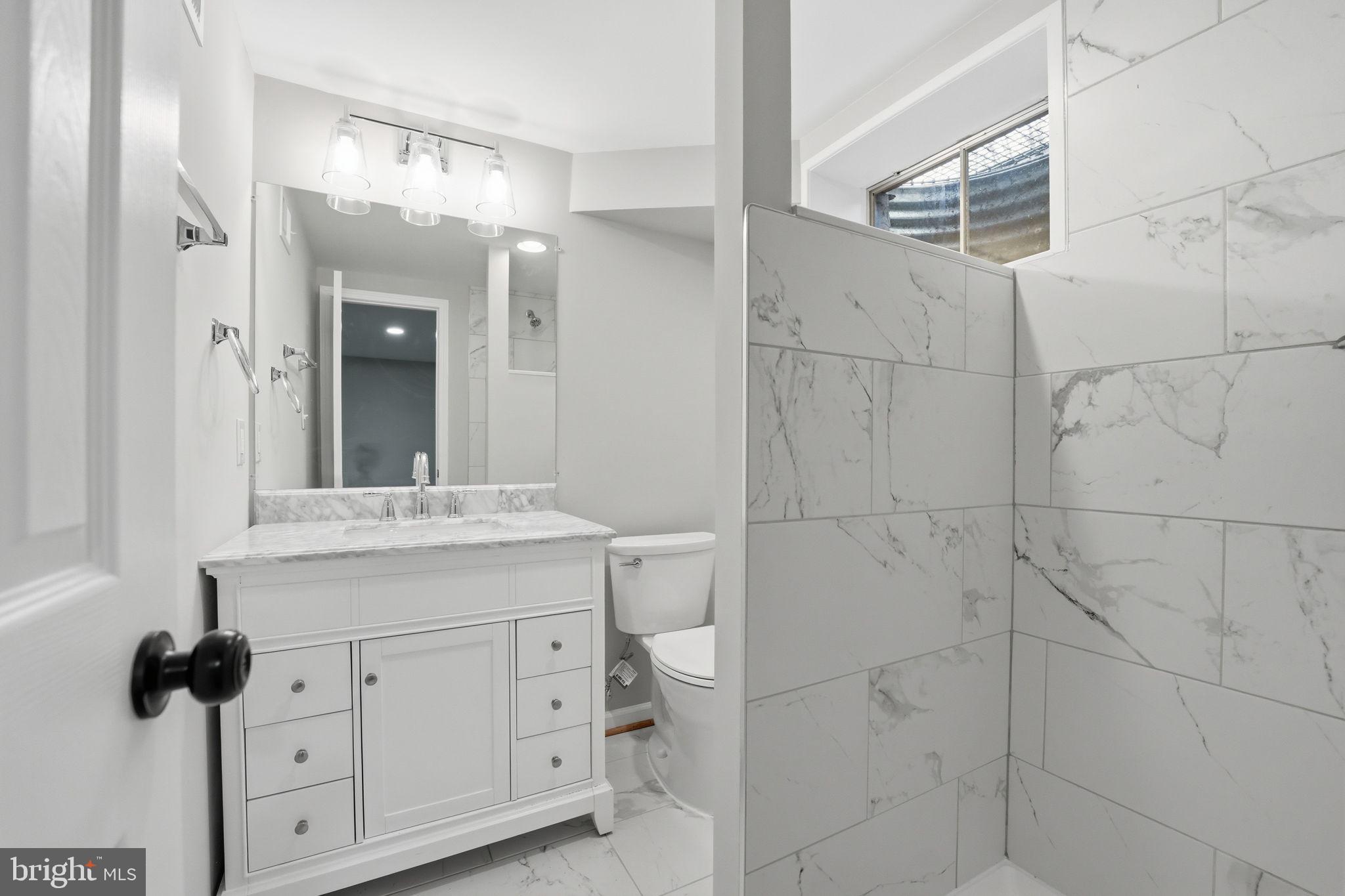 LAKE BRADDOCK - Residential