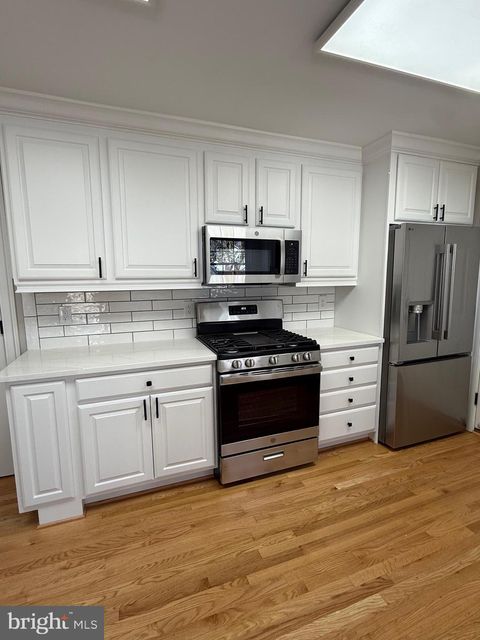 9438 WALLINGFORD DRIVE BURKE VA 22015