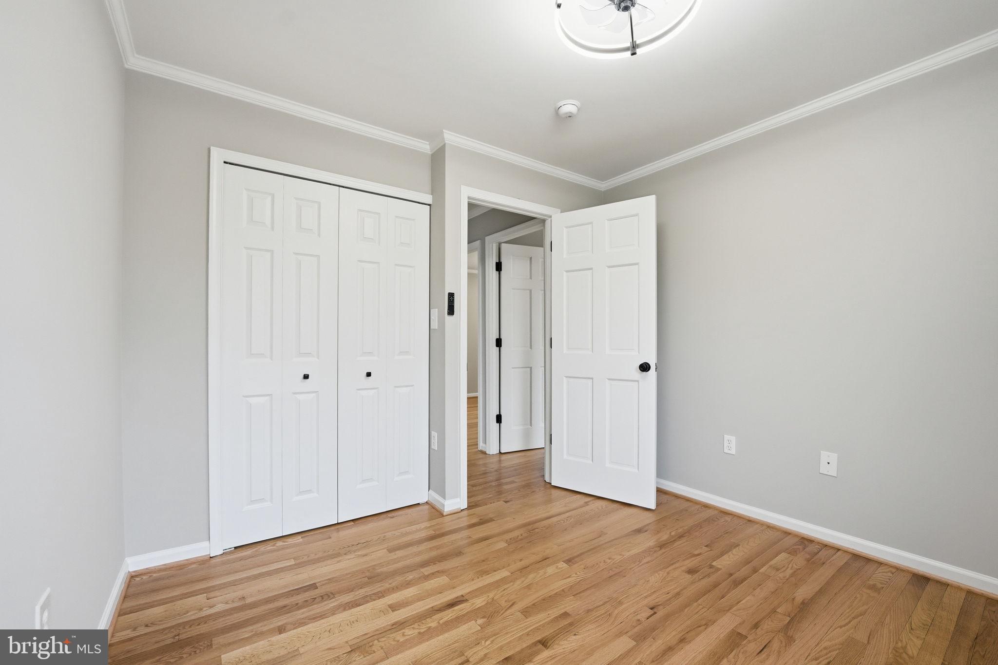 LAKE BRADDOCK - Residential