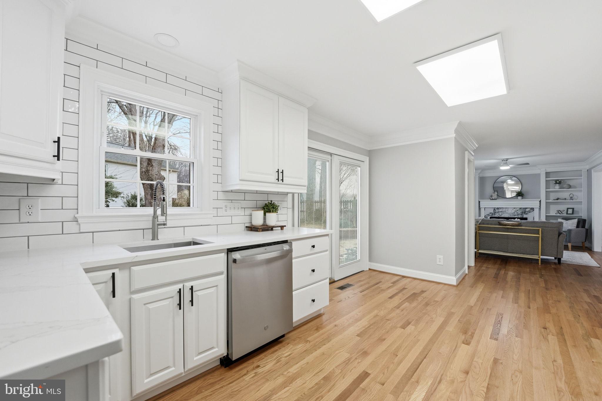 LAKE BRADDOCK - Residential