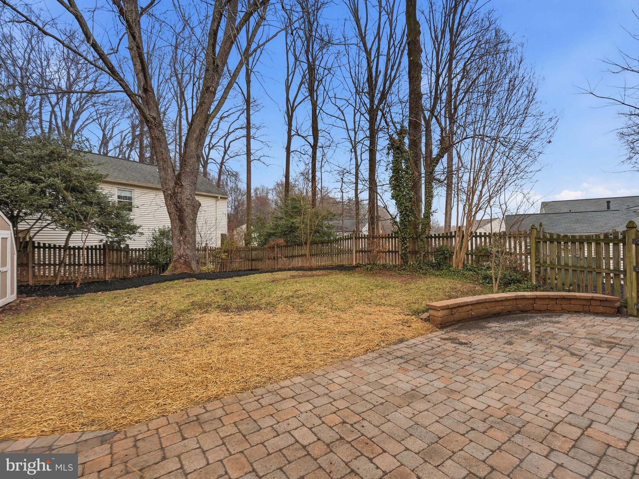 LAKE BRADDOCK - Residential