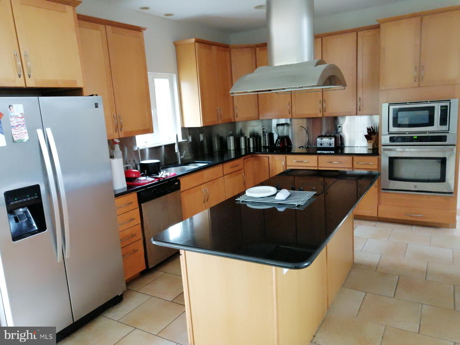 SOUTHAMPTON HGHTS - Residential