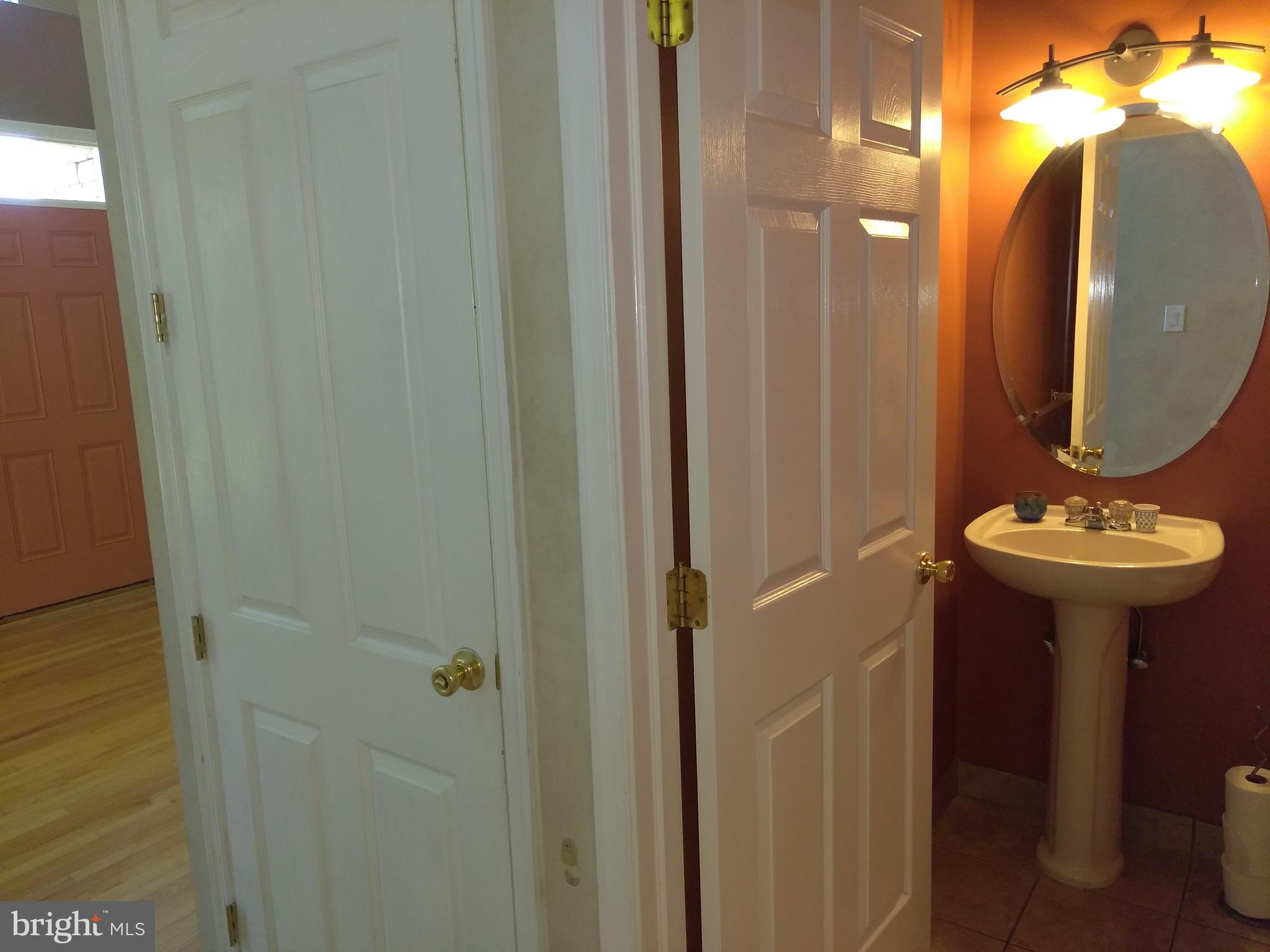 SOUTHAMPTON HGHTS - Residential